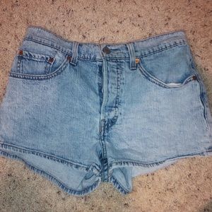 levi’s jean shorts
